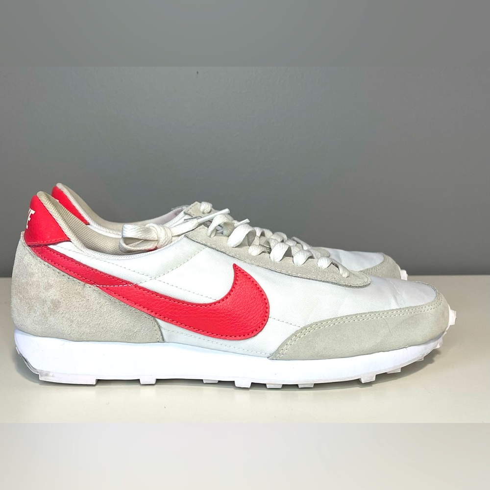 Nike Women's White & Red Retro Runner Athletic Shoes